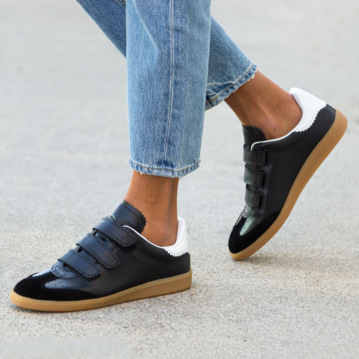 Beth Sneaker | Black