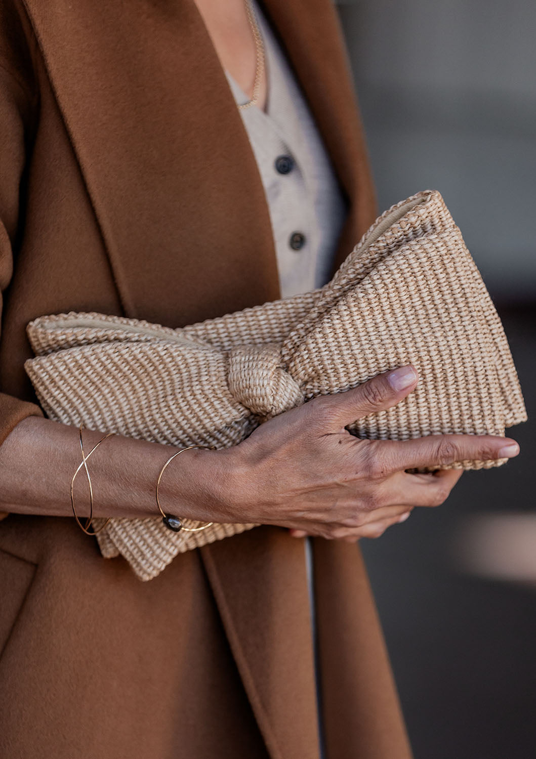 Valerie Woven Bow Clutch | Natural