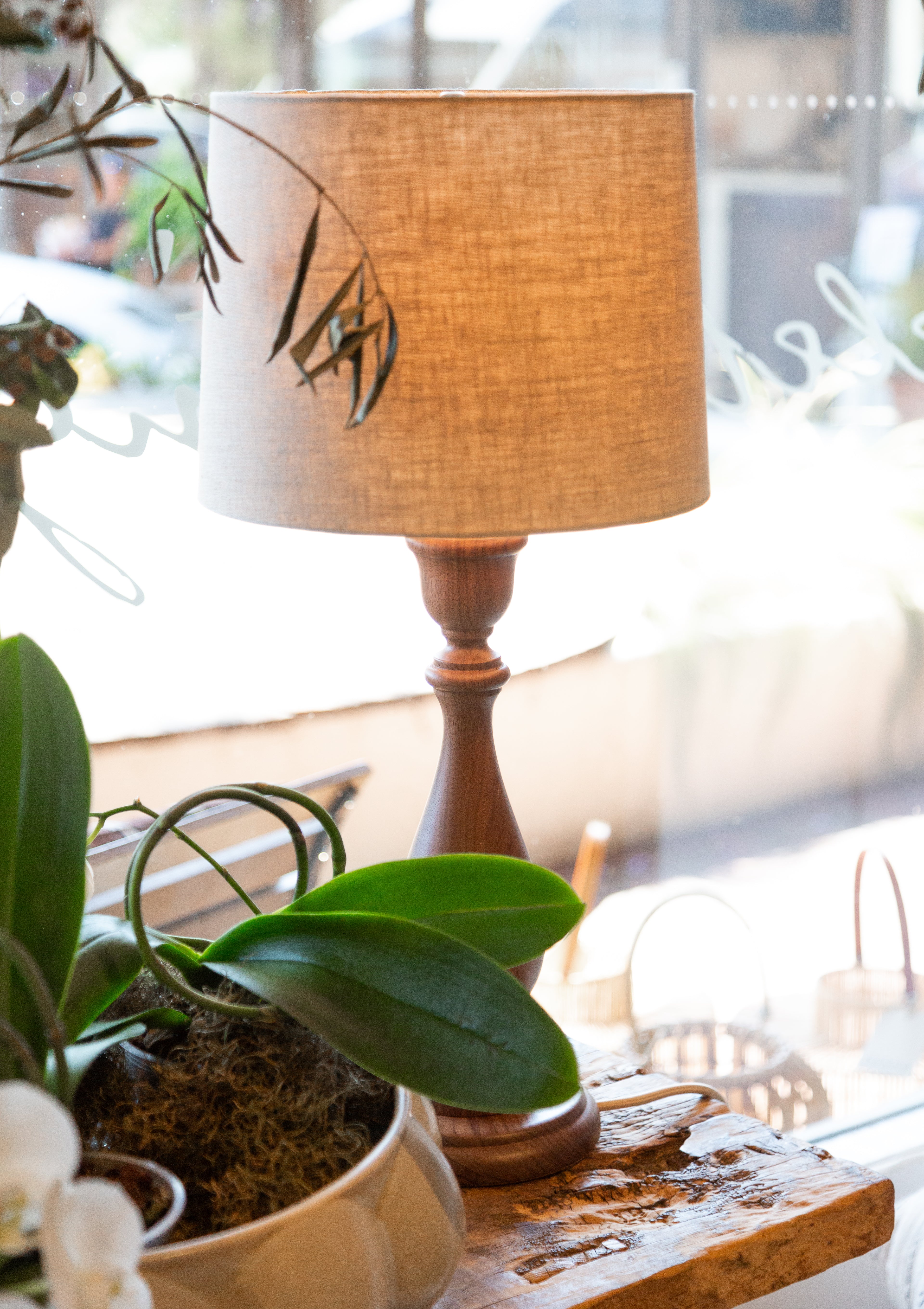 Essex Lamp | Walnut/Ivory Burlap Shade