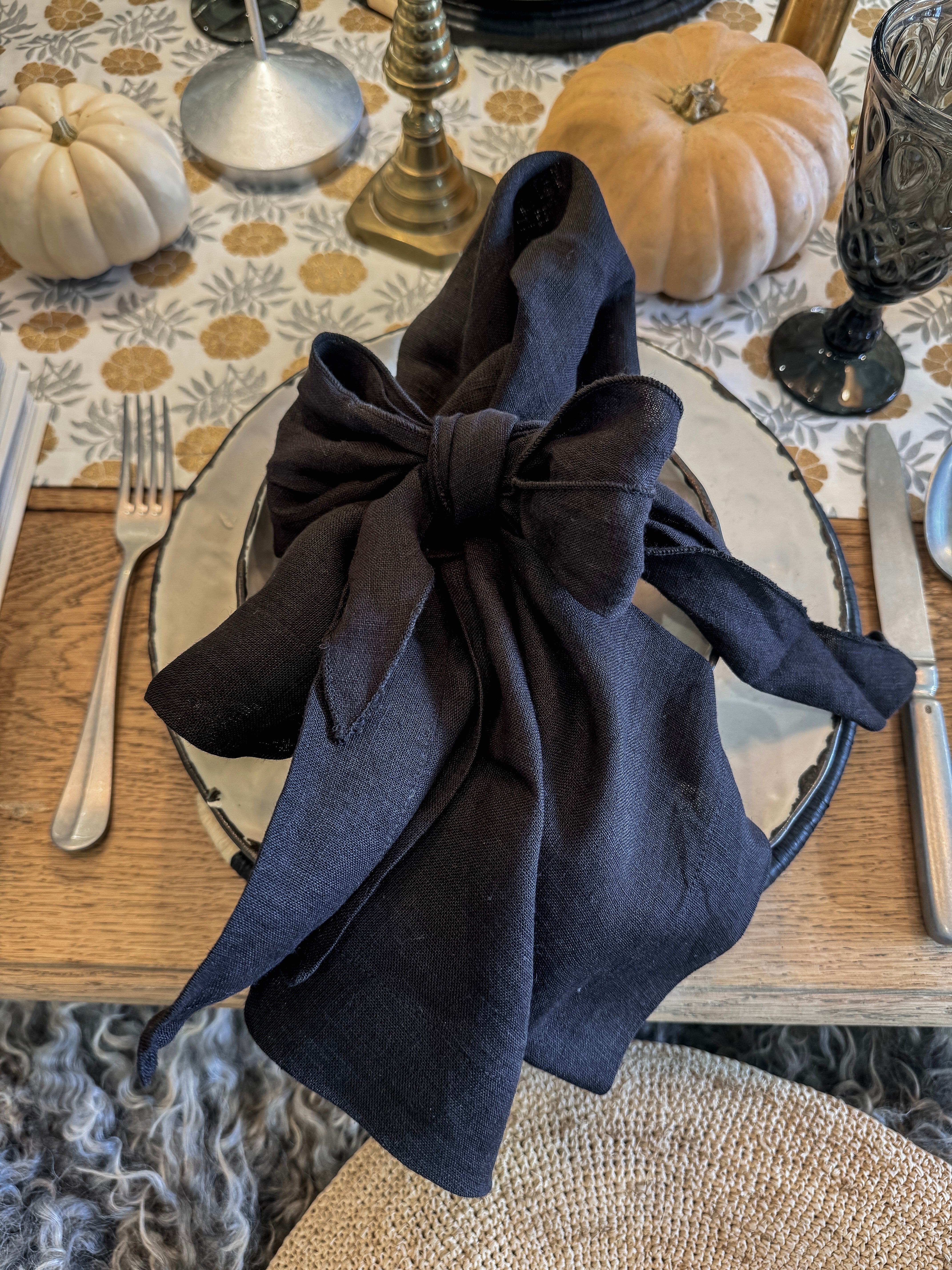 Bow Linen Napkin | Black, Set Of 2