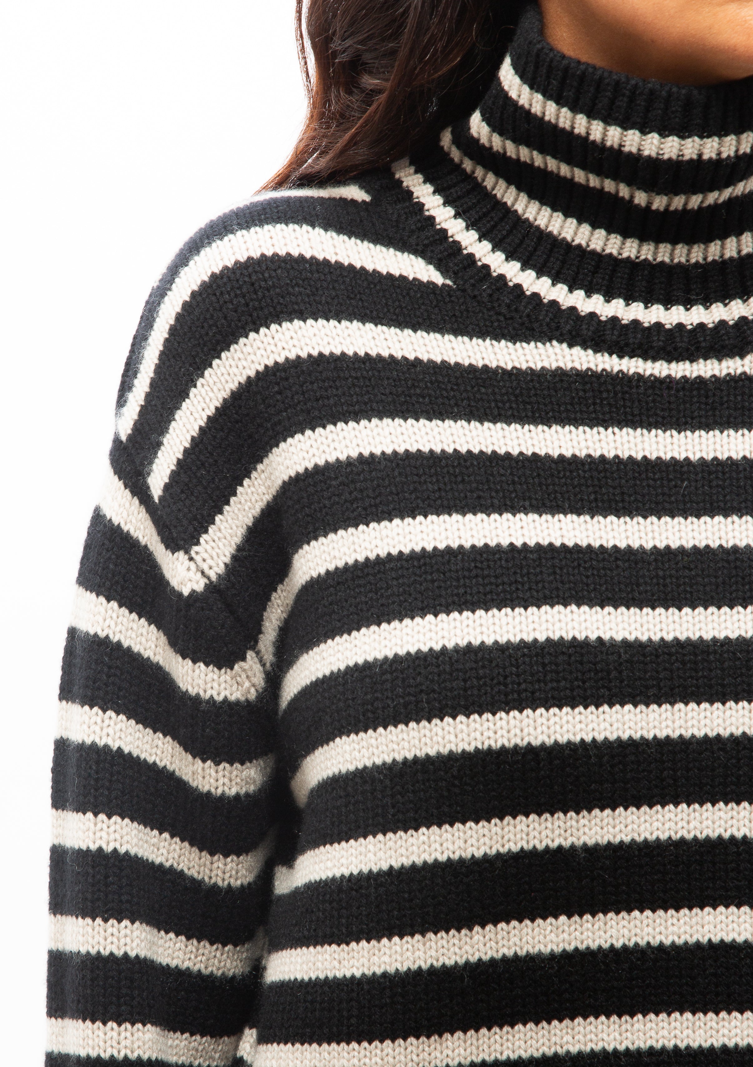 Fleur Sweater | Black/Sand