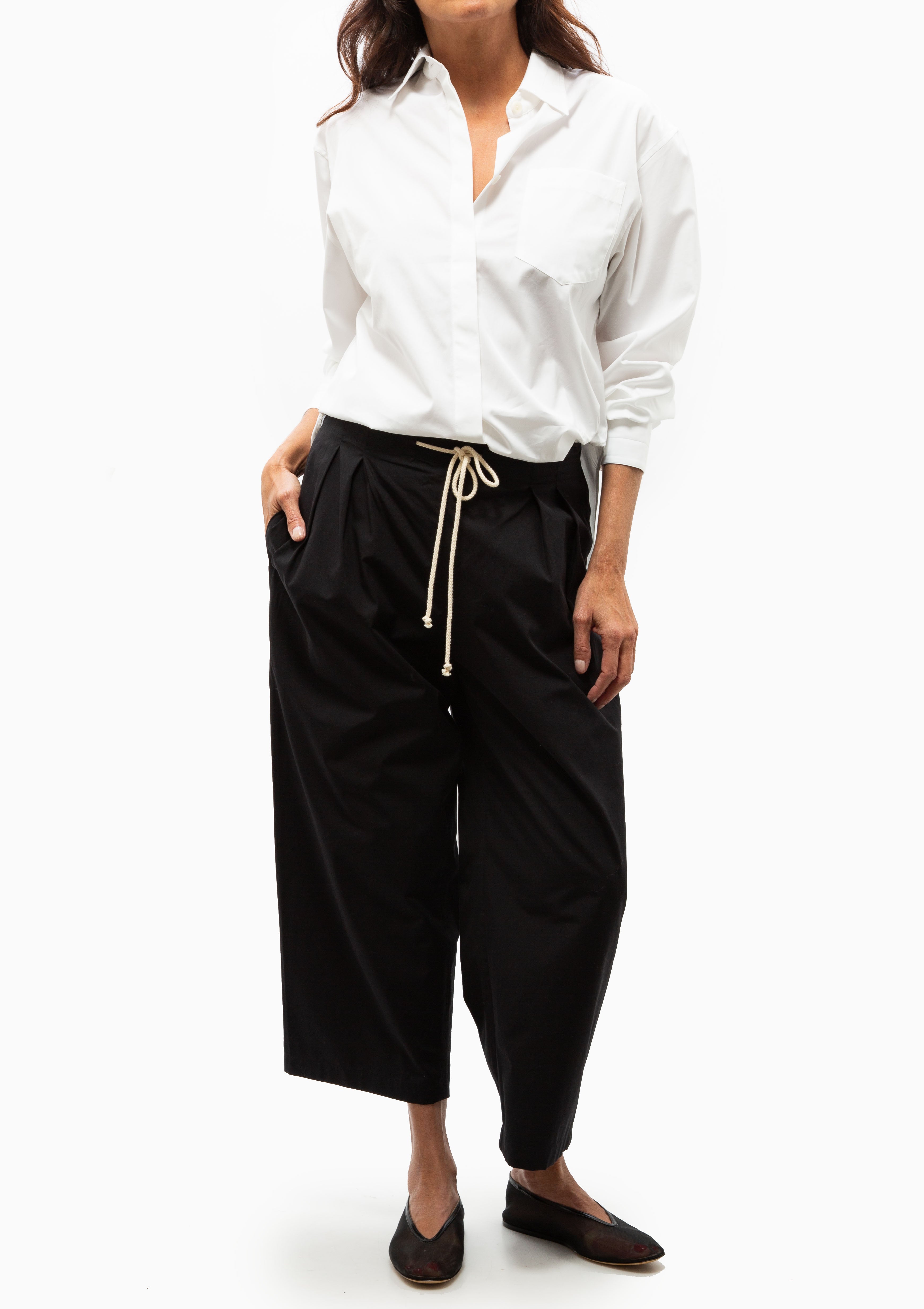 Drawstring Pleat Front Pant | Black