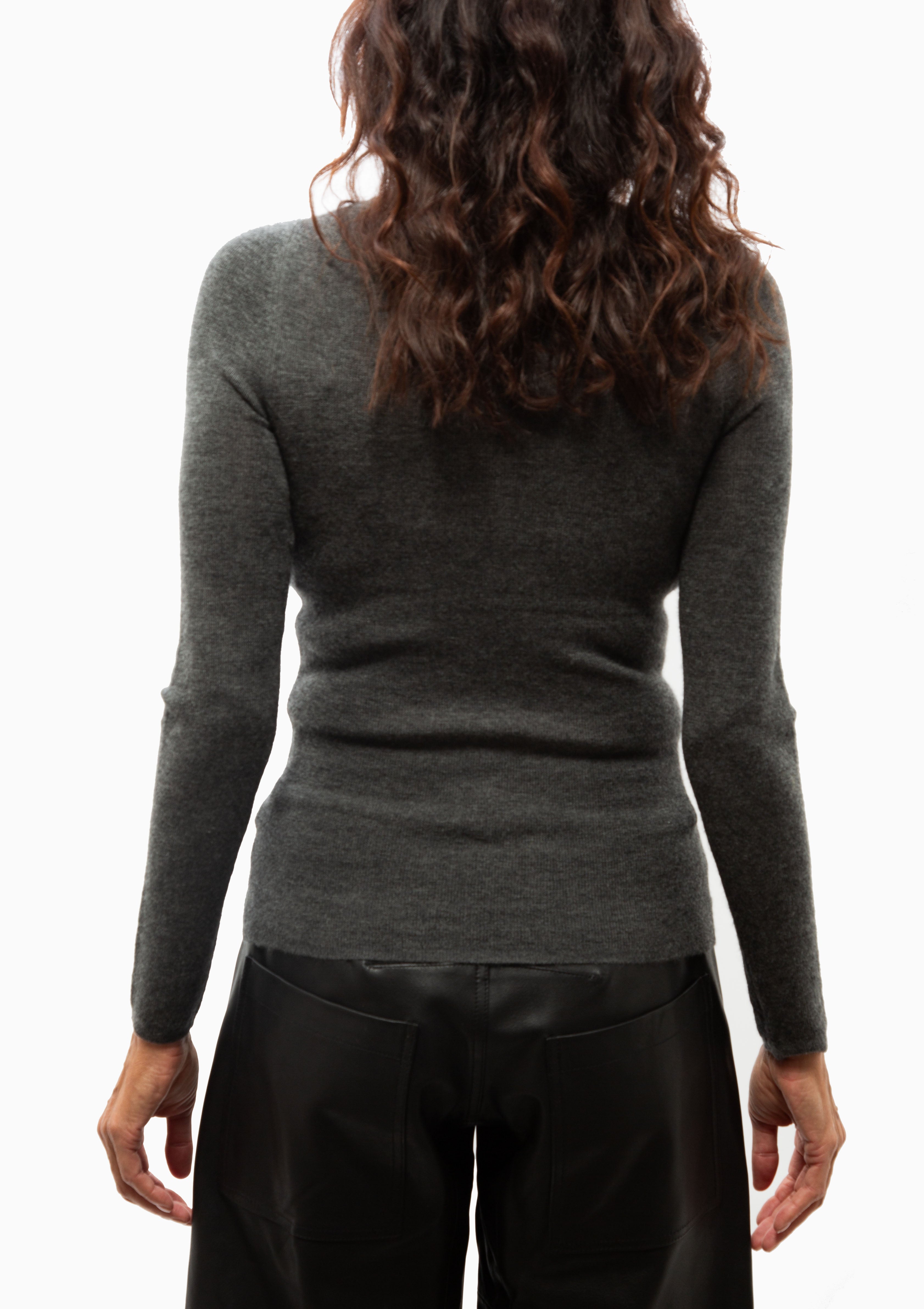 Lynnette Turtleneck | Charcoal