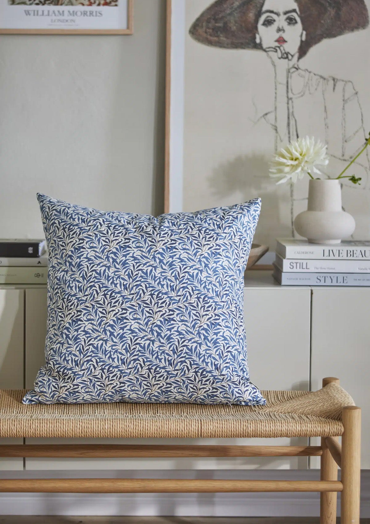 Willow Cushion | Blue, 20" x 20"