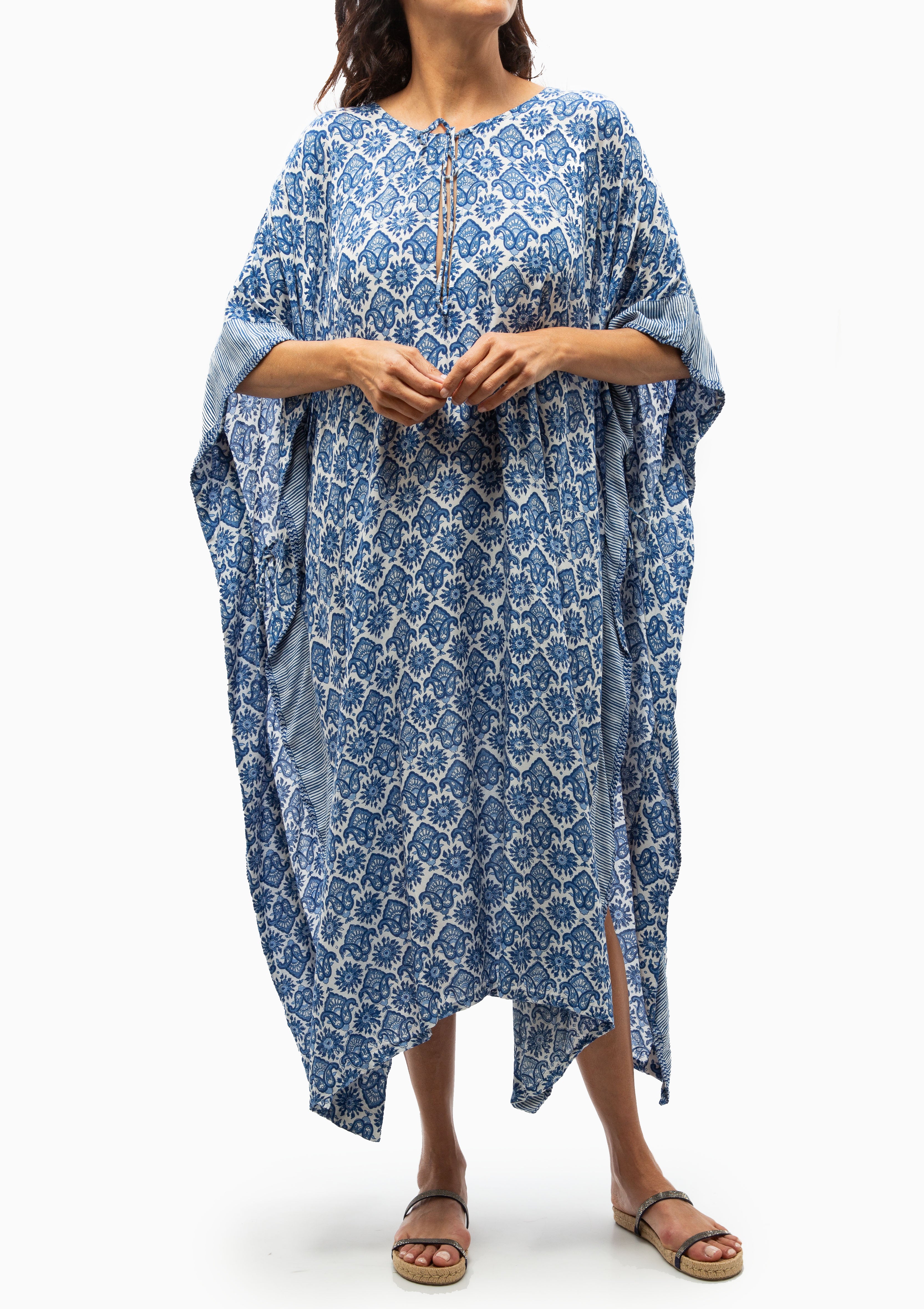 Paulina Kaftan | Fleur De Lis Blue