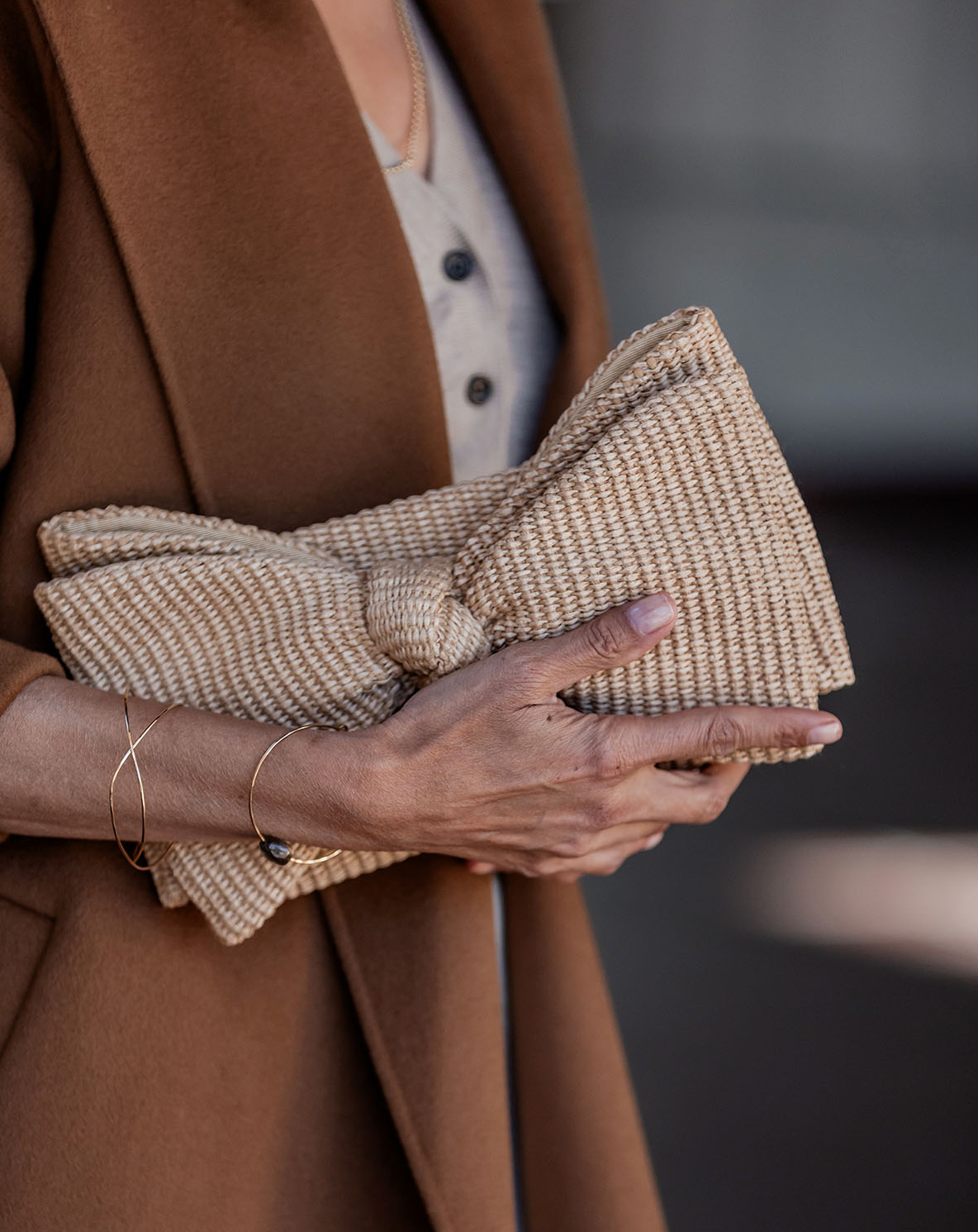 Valerie Woven Bow Clutch | Natural