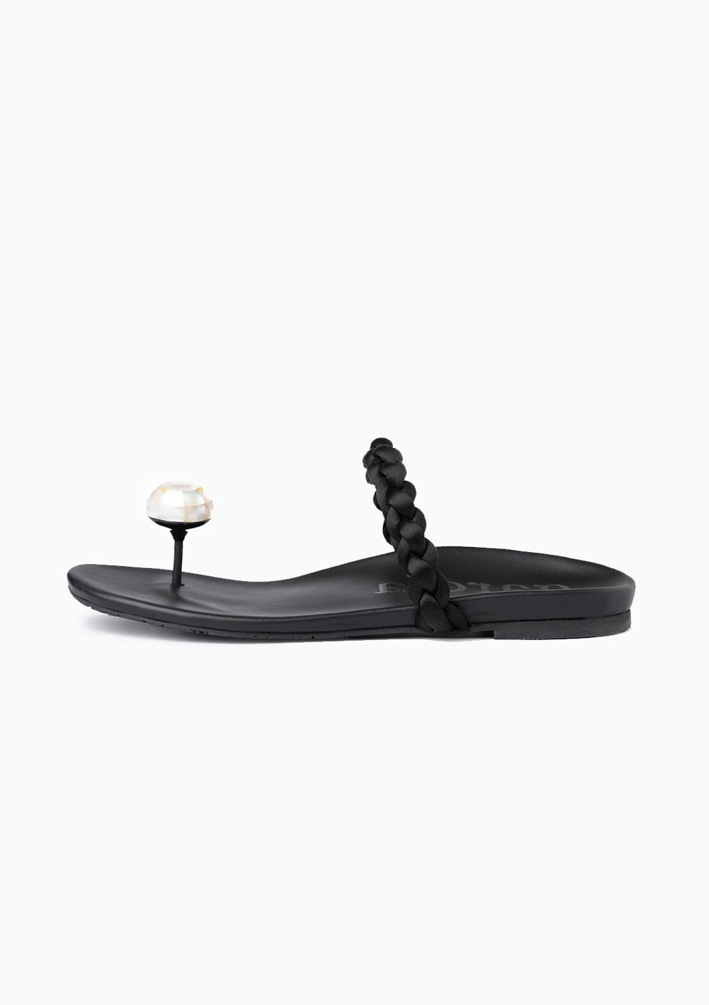 Beth Sandal | Black Nappa/White MOP