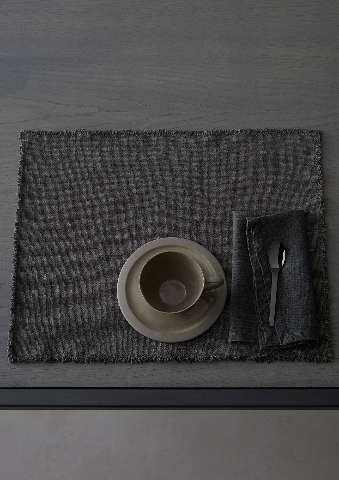 Maya Placemat | Anthracite