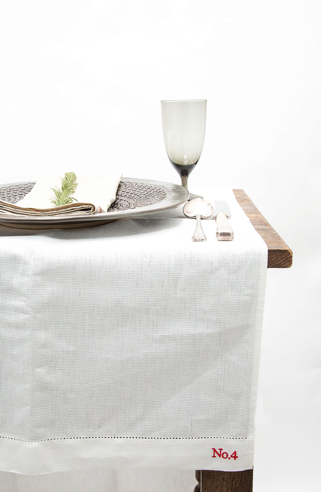 No.4 Royal Irish Table Linen | 36" x 60"