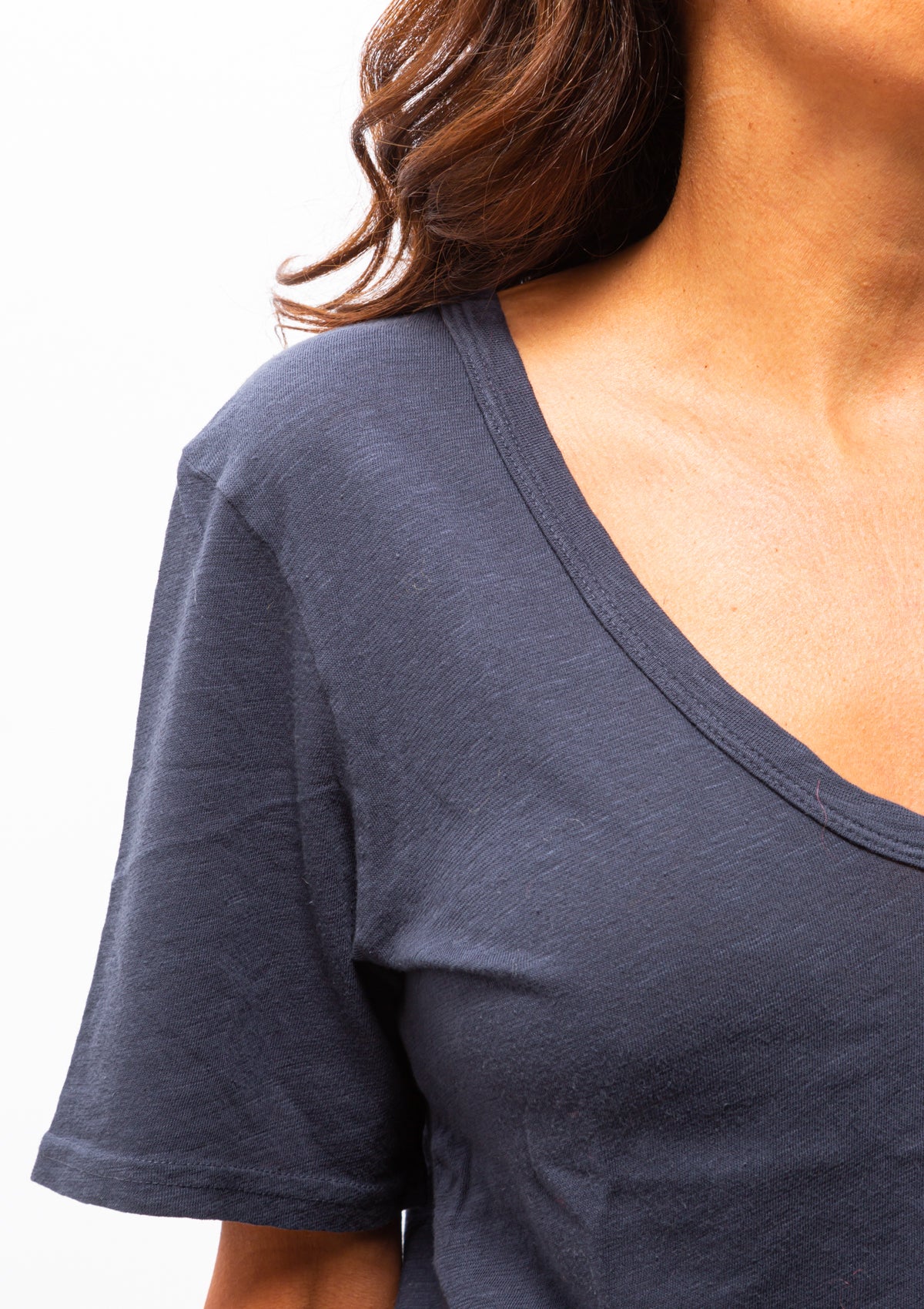 Cecilie V Neck T-Shirt | Navy